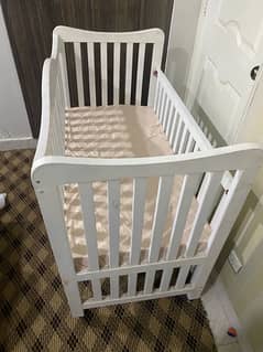 baby cot