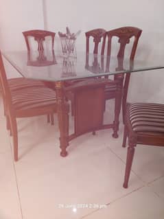 Dinning Table used 6 seats