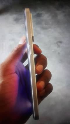 oppo f21pro 8/128 box hai charger nai hai 45500