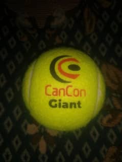 can con giant new tenis ball