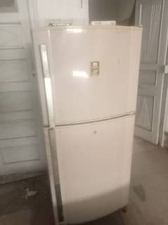 Dawlance Fridge Medium Size 0