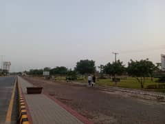 3, 5 Marla Plot Available For Sale InLahore Motorway City On Easy Installment 3 Yaer