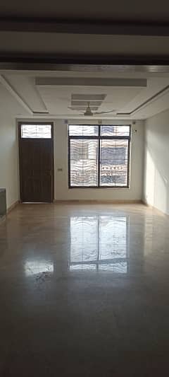 Upper portion for rent in i-8/4