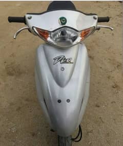 Well-maintained Honda Dio scooter for sale