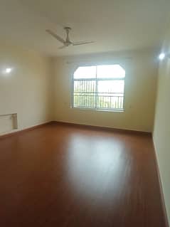 1 Kanal Upper Portion Available For Rent In DHA Phase 7 Lahore