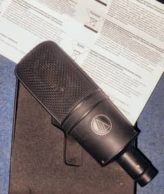 Studio Microphone 0