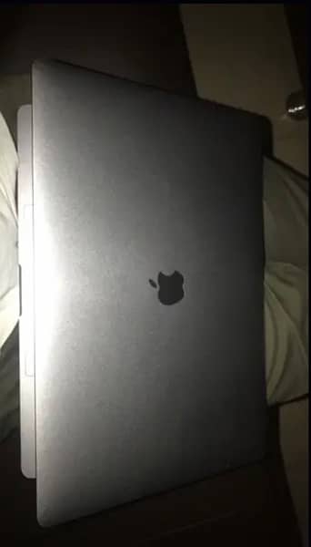 Macbook pro 2017 1