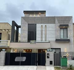 10 MARLA ULTRA MODERN DESIGNER BRAND NEW HOUSE AVAILABLE FOR SALE IN DHA PHASE 8