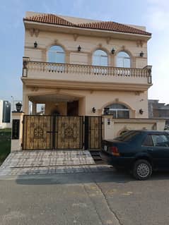 Fully Furnished 5 Marla House for Rent in Phase 9 Town, DHA Lahore 0