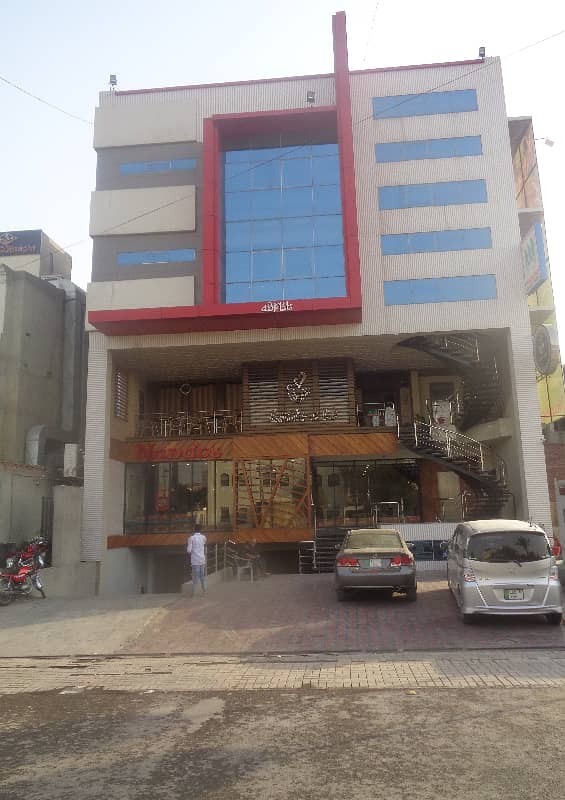 1100 sqft office for Rent at Kohinoor City, Faisalabad Best For Software Houses, Consultancy, Marketing Office, Call Center, Digital Agency, Training Institute, National and Multinational Companies 4