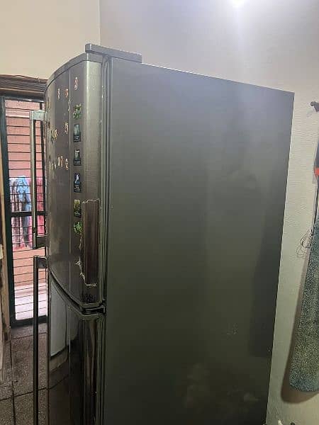 Dawlance medium size refrigerator (fridge) 8