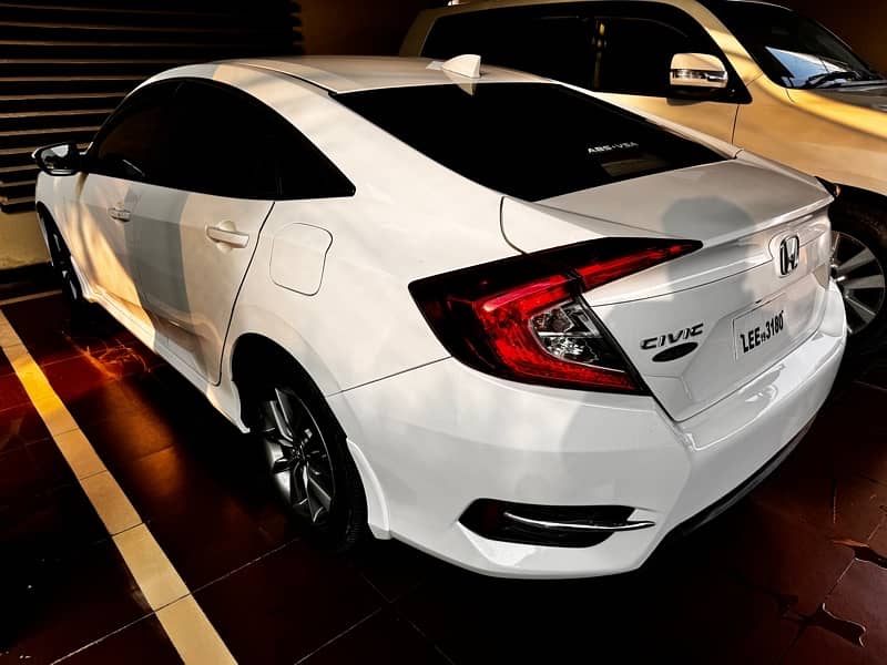 Honda Civic Oriel 2019 6