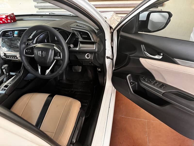 Honda Civic Oriel 2019 7