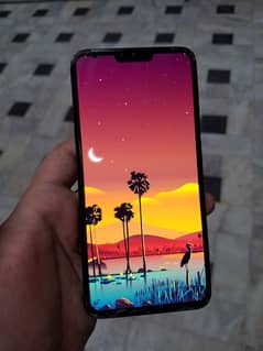 LG V40 Thinq 6/128 Gaming Phone & 4k Camera 60fps