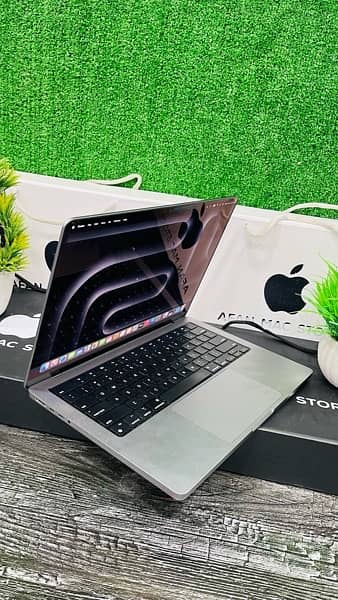 Macbook Pro 2021 M1 Pro Chip 14”inch 32Gb Ram 512Gb Ssd 0