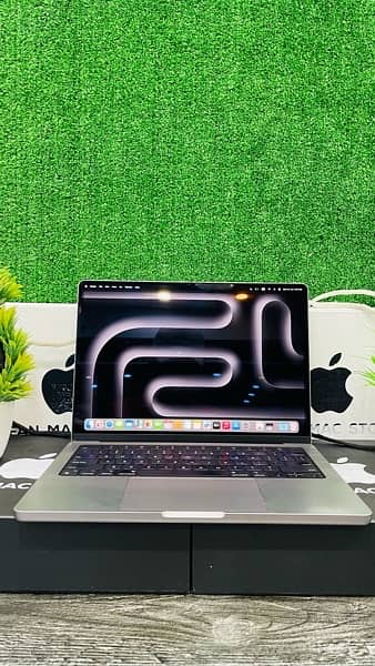 Macbook Pro 2021 M1 Pro Chip 14”inch 32Gb Ram 512Gb Ssd 2