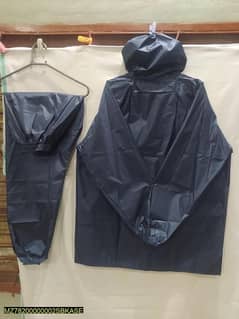 1 Pcs waterproof raincoat