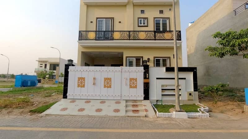5 Marla House For Sale In Phase 1 Ethad Town Lahore 1