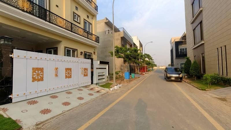 5 Marla House For Sale In Phase 1 Ethad Town Lahore 2