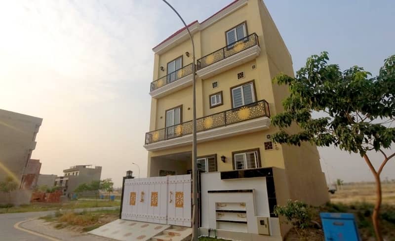 5 Marla House For Sale In Phase 1 Ethad Town Lahore 4
