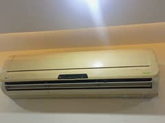 LG 1.5 ton split AC for Sale. only serious buyers contact