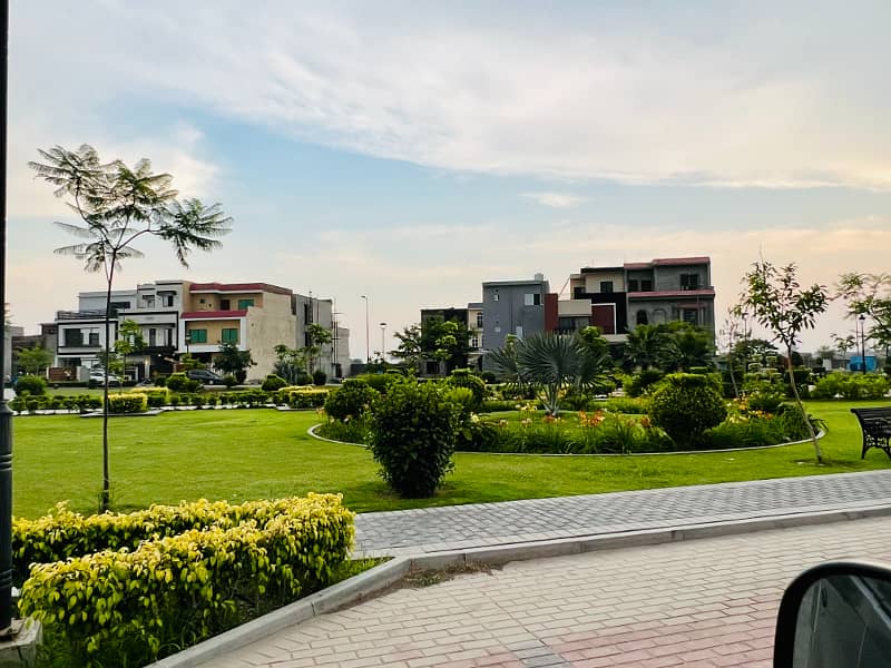 4.20 Marla Residential Plot For Sale In Phase 1 Dream Gardens Lahore 8