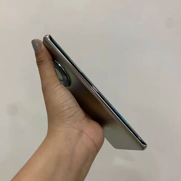 huawei mate 40 Pro 8/256 gb 03241196127 my whatsapp number 2