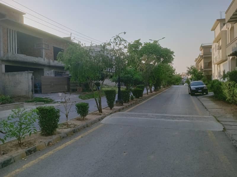 Level Plot for Sale in CBR Phase 1 Block B 2