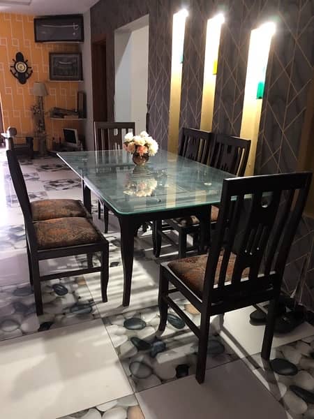 6 seater Dining Table 3