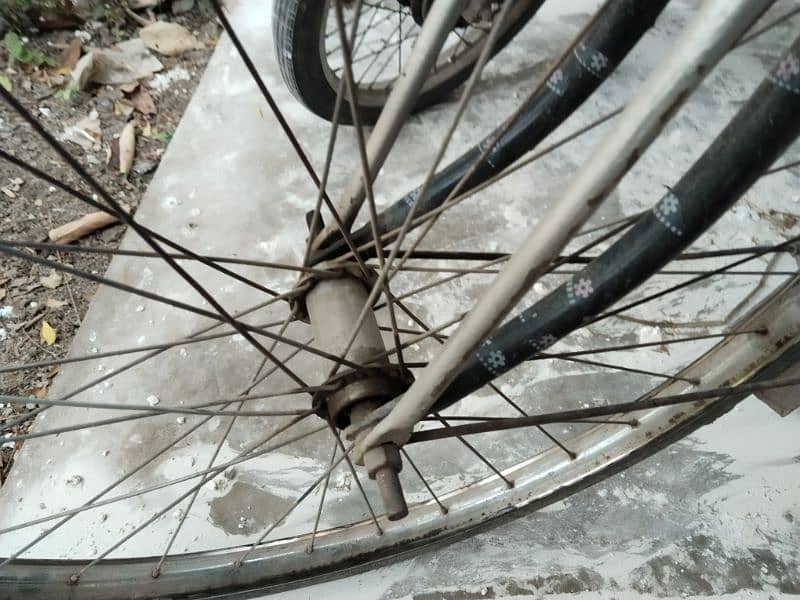 Sohrab cycle in very good condition. . . inthai kam price mn 5