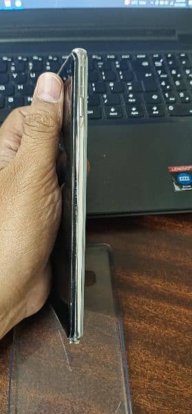 Samsung S10+ With Outclassed Condition 2