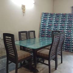 dining table  for sale used only one year