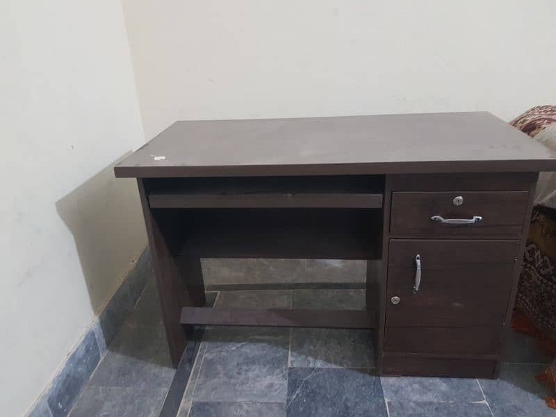 table & chair for sale 1