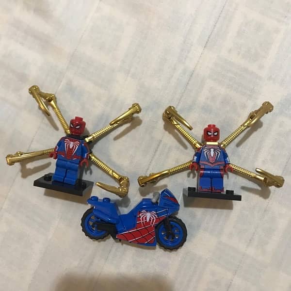 Lego Spiderman Minifigures and Lego Mechs (Unofficial) 3