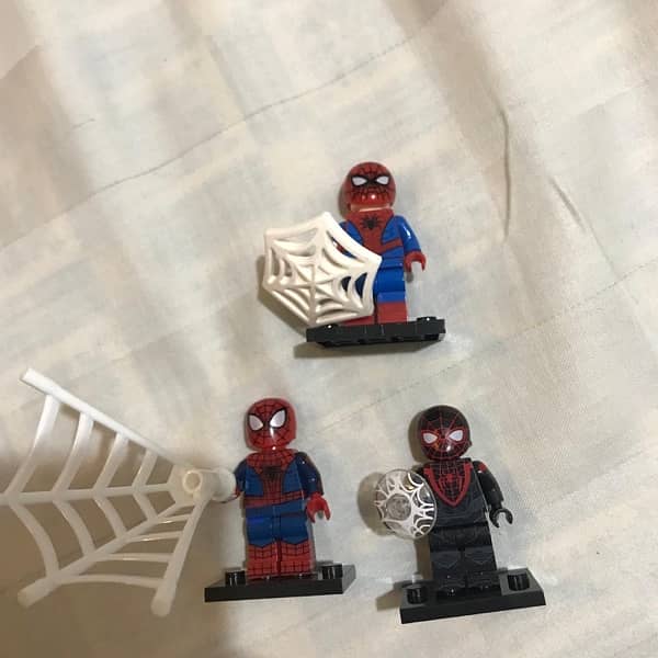 Lego Spiderman Minifigures and Lego Mechs (Unofficial) 4