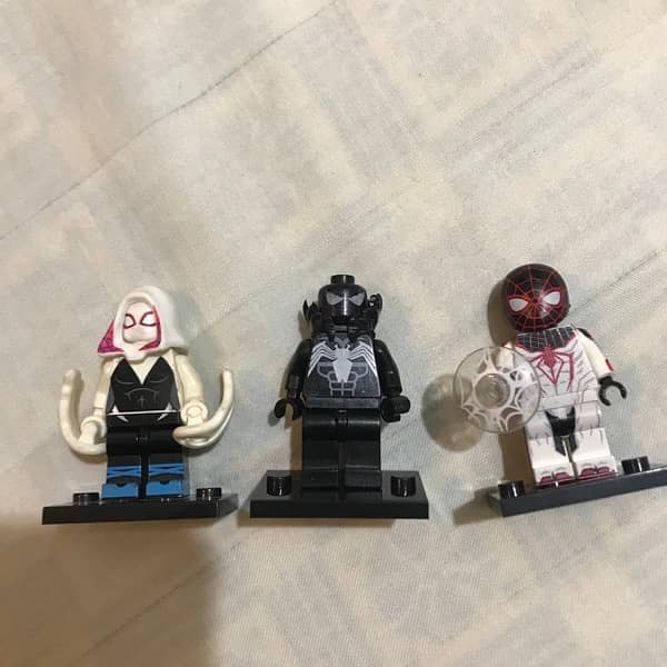 Lego Spiderman Minifigures and Lego Mechs (Unofficial) 5