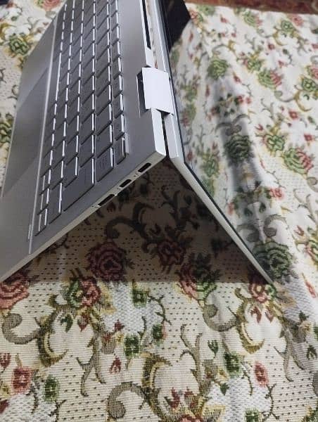 Hp envy x 360 touch 10 by 10 condition 3