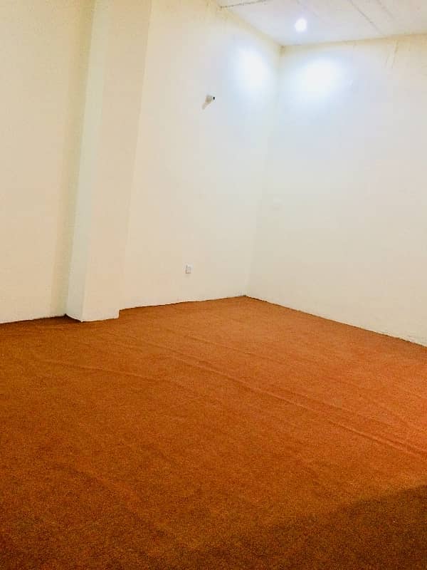 Get A 2700 Square Feet Flat For Rent In Johar Town 1