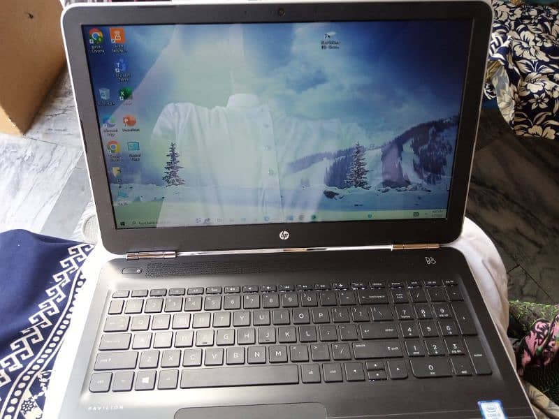 Laptop HP PAVILION 0
