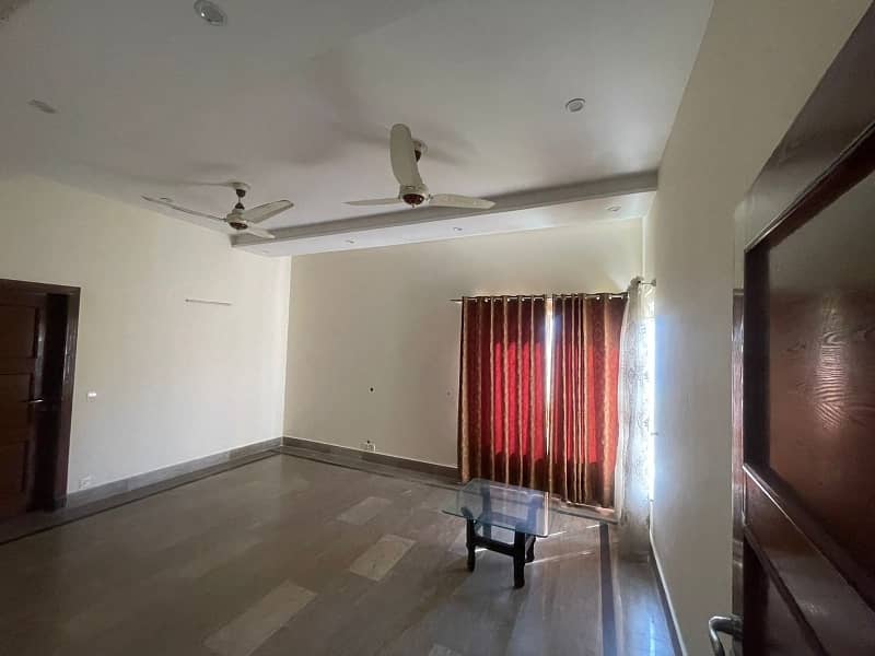 1 Kanal Upper Portion With 3 Bedrooms Attached Washroom With Separate Entrance Available For Rent In DHA Phase 6 Sector E 10
