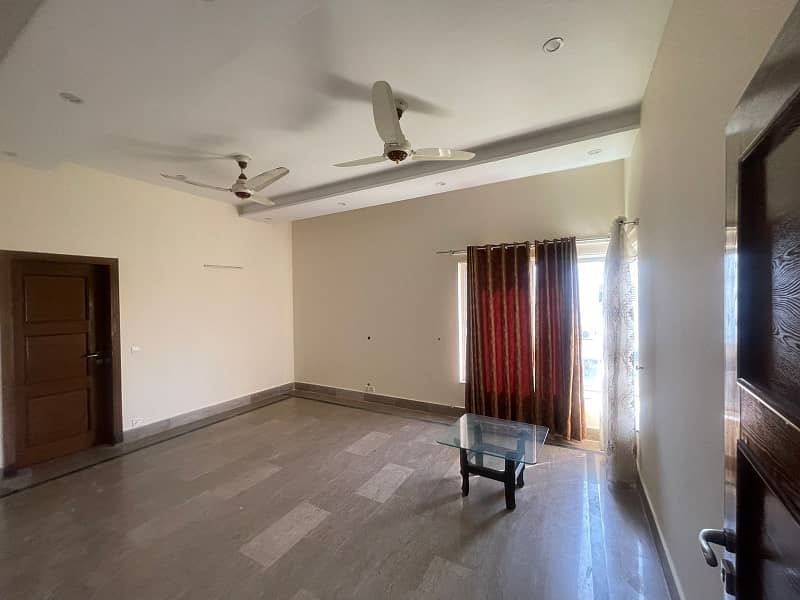1 Kanal Upper Portion With 3 Bedrooms Attached Washroom With Separate Entrance Available For Rent In DHA Phase 6 Sector E 13