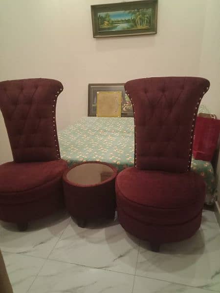 urgent sale 7 seater sofa with 2 coffee seats and table 3