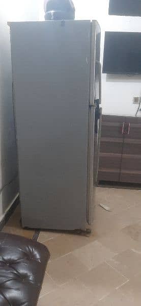 Big Size Fridge for sale 10