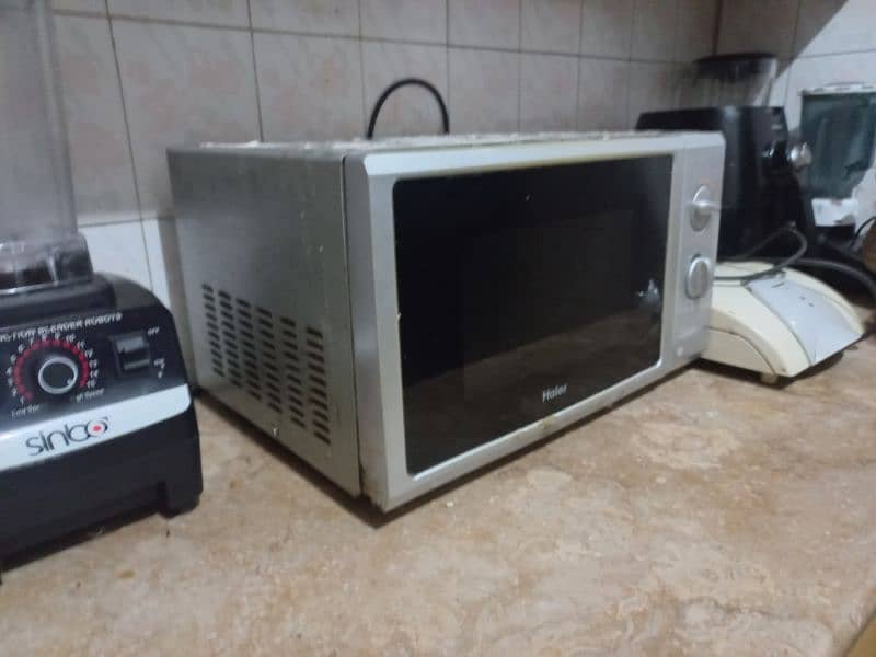 Haier Microwave Oven 2