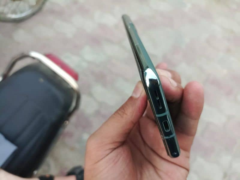 OnePlus 10 pro 5g 8