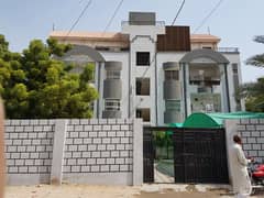 Flat 3bed/D/D Ground Floor With Extra Land VIP Block 7 Gulshan-E-Iqbal Near Barqi House And Iqra University