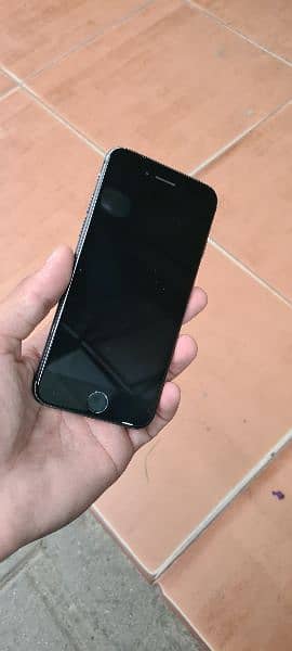 Iphone 7 (32 GB) PTA Approved All Original Phone. 2