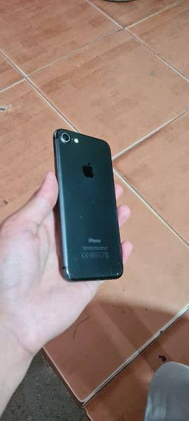 Iphone 7 (32 GB) PTA Approved All Original Phone. 5