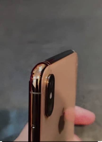 iPhone XS gold 3