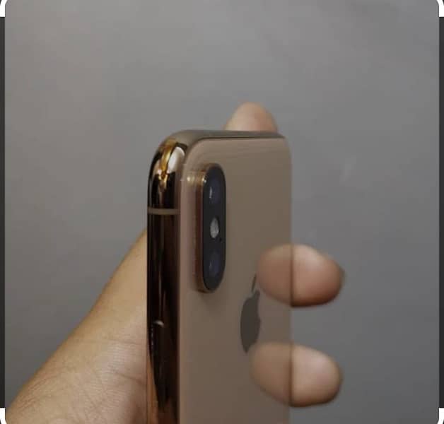 iPhone XS gold 4